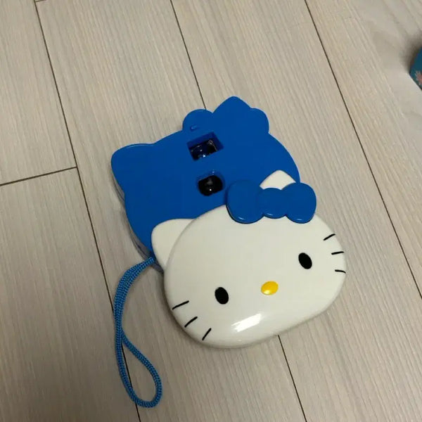 [BUNJANG] Sanrio Hello Kitty Vintage Film Camera with Box / 키티 고전 필름 카메라