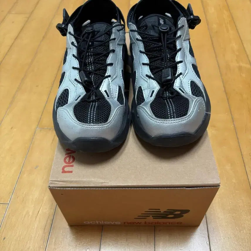 [BUNJANG] New Balance Cave Sandals Women's Size 230 / 뉴발란스 케이브 샌들 여성 230