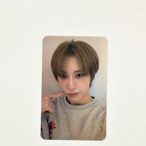 [BUNJANG] XLOV (엑스러브) HARU Seoul Concert Entry Photocard / XLOV 엑스러브 HARU 하루 서울 콘서트 입장 포카