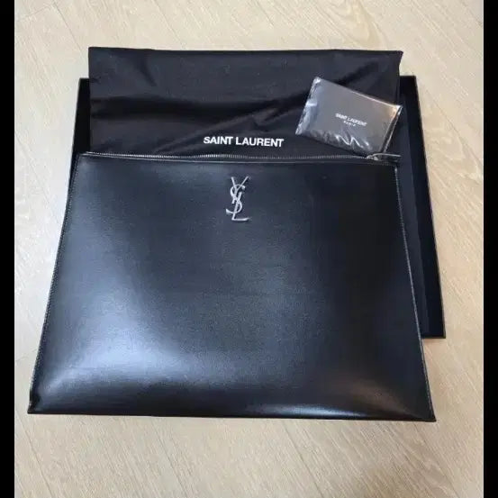 [BUNJANG] Saint Laurent Black Clutch Bag / 생 로랑 정품 클러치 블랙