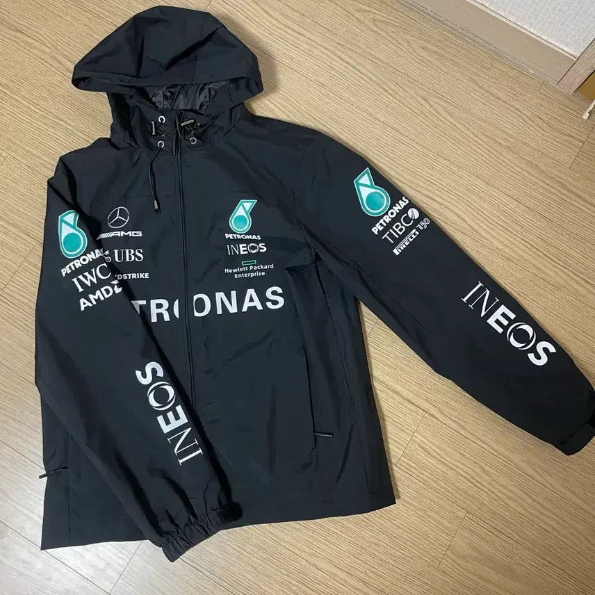 [BUNJANG] Mercedes-AMG Petronas F1 Team Windbreaker Uniform / 메르세데스 f1 바람막이 유니폼