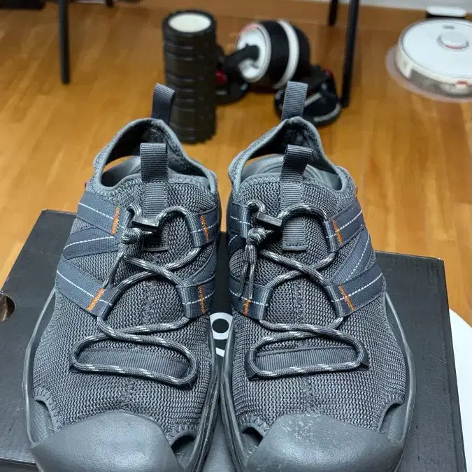 [BUNJANG] New Balance Cove Sandal Grey 280 / 뉴발란스 코브 샌들 그레이 280