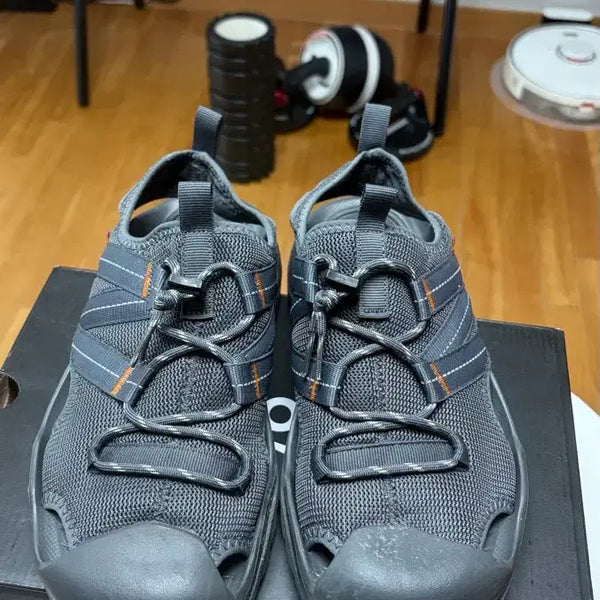 [BUNJANG] New Balance Cove Sandal Grey 280 / 뉴발란스 코브 샌들 그레이 280