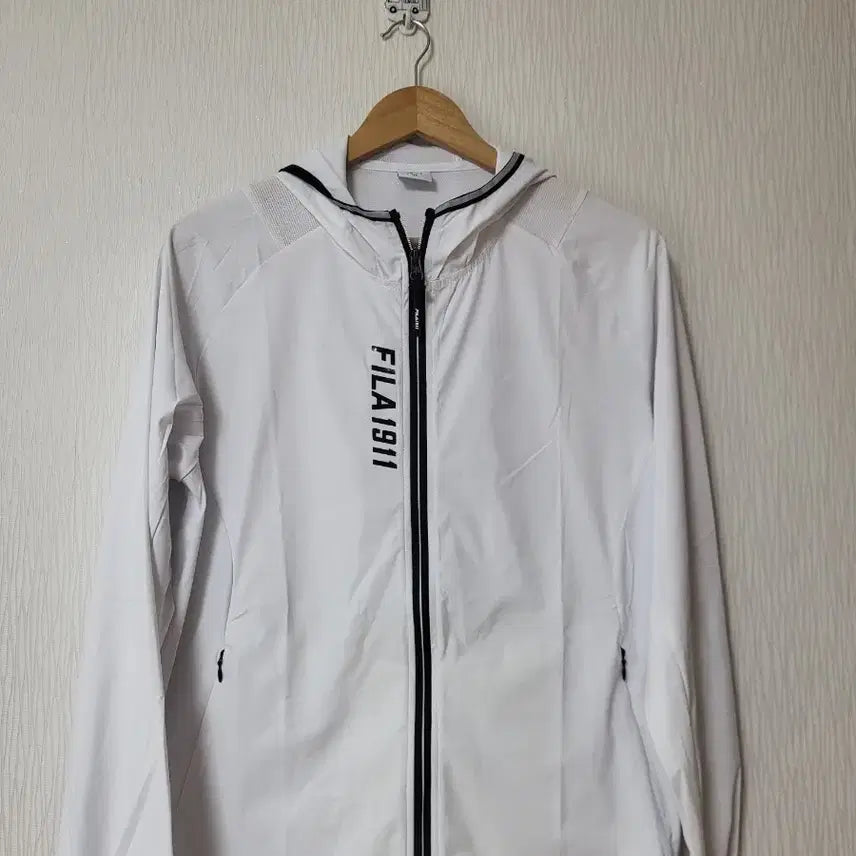 [BUNJANG] Fila Windbreaker Jacket White Unisex / (새것)휠라 바람막이 자켓 화이트(남여공용)