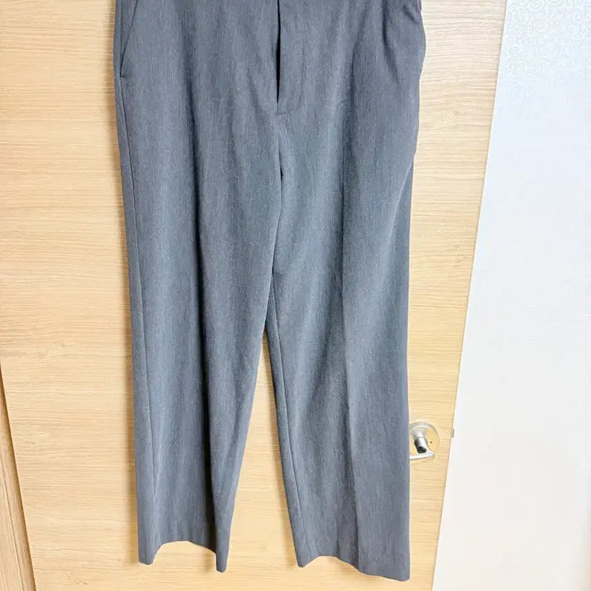 [BUNJANG] Giordano Conceptone Semi-Wide Fit Slacks Dark Gray / [33] 지오다노 컨셉원 세미와이드핏 슬랙스 진회색 그레이