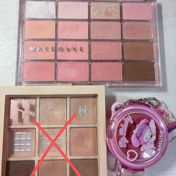 [BUNJANG] WakeMake Candy Coral Blurring & Amuse Cheek Peach Whip Sanrio Eyeshadow & Blush Palette Set / 봄웜 팔레트(섀도우)/블러셔 (웨이크메이크 캔디코랄블러링, 어뮤즈 치크 피치 휩 산리오)