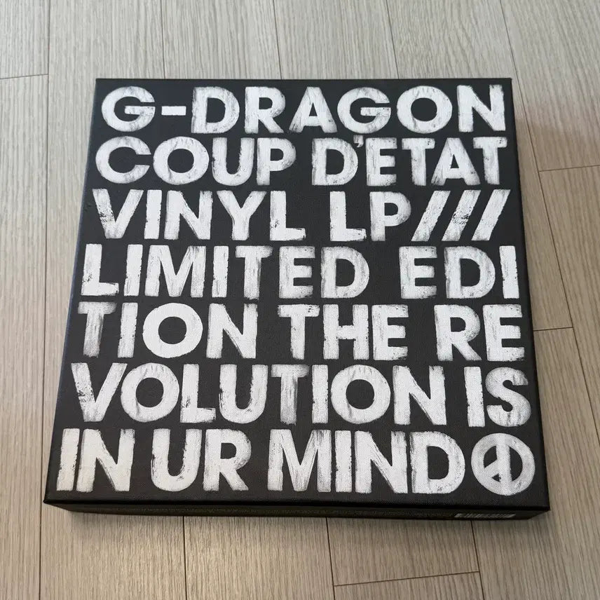 [BUNJANG] G-Dragon Coup d'Etat Vinyl LP Limited Edition Canvas / 지드래곤 쿠데타 바이닐 LP 한정판 캔버스