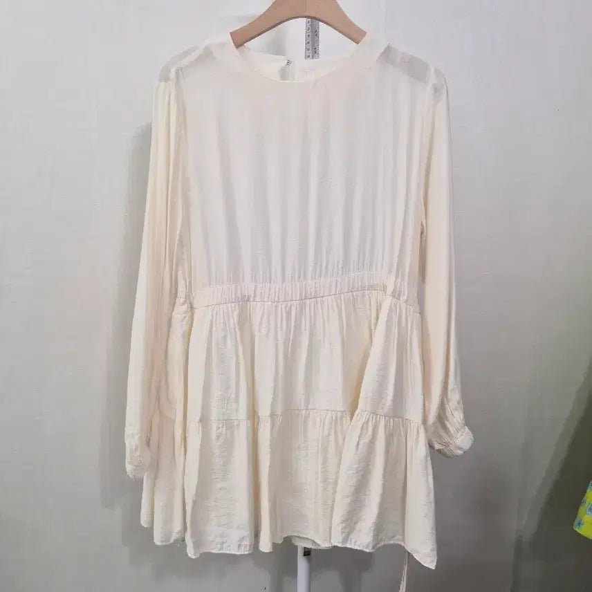 [BUNJANG] Cream Tiered Waist Tie Dress / 크림 캉캉 허리 끈조절 원피스