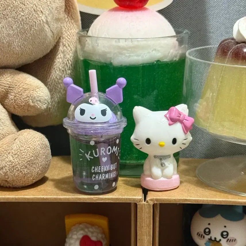[BUNJANG] Sanrio Classic Kitty & Kuromi Mini Figurines / 고전키티 챠미키티 쿠로미 미니 피규어 산리오
