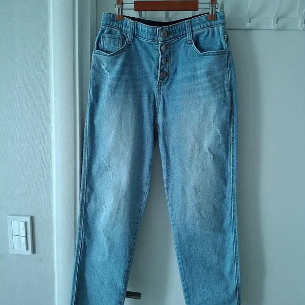 [BUNJANG] Light Wash Denim Button-Up Straight Leg Jeans (Size 27-28) / 연청 데미지 버튼업 일자핏 청바지  27~28