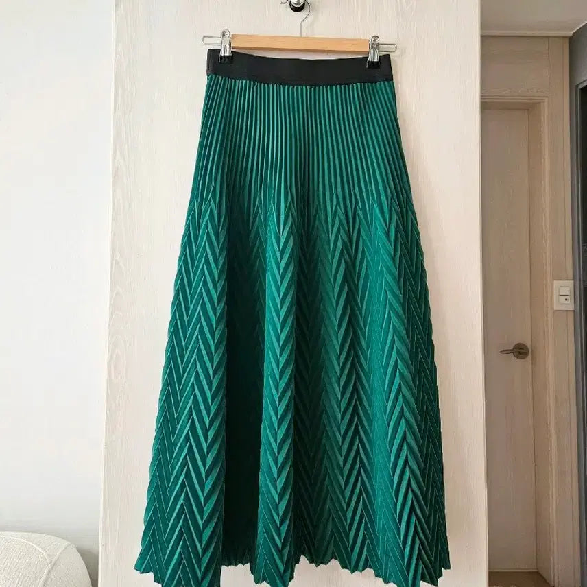 [BUNJANG] Maje Pleated Long Skirt / 마쥬 플리츠 롱스커트