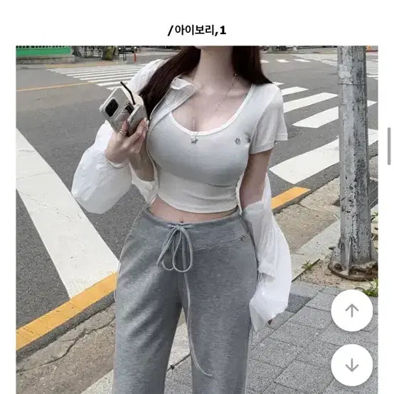 [BUNJANG] Holy Made Ivory Short Sleeve Cropped T-Shirt / 아이보리 반팔 크롭티 홀리 메이드 반팔
