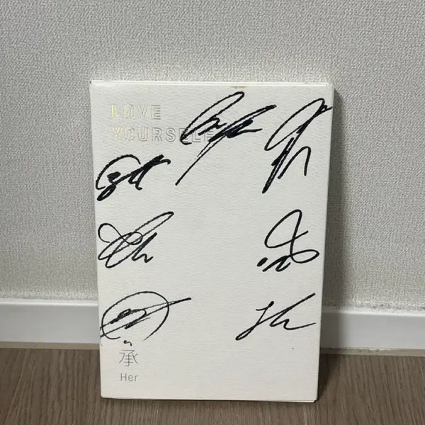 [BUNJANG] BTS LOVE YOURSELF Her Autographed Album / 방탄소년단 BTS LOVE YOURSELF Her 친필 사인 앨범