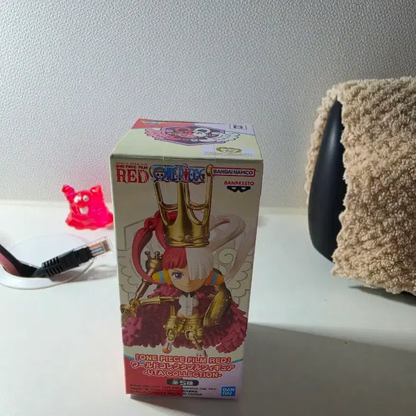 [BUNJANG] One Piece Uta Awakening Ver. World Collectable Figure (Sealed) / 원피스 월콜  우타 각성 ver. 미개봉