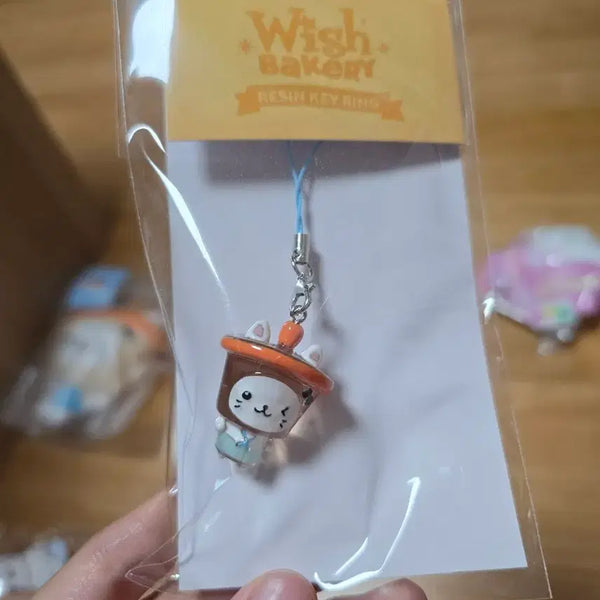 [BUNJANG] Yushi Bubble Cat Resin Keychain / (미개봉) 유우시 버블냥 레진 폰줄