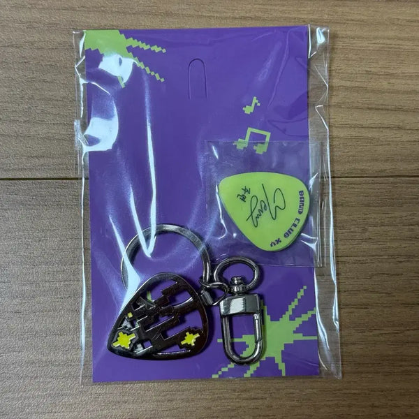 [BUNJANG] Xdinary Heroes Xdinary Summer Camp MD Plectrum Case Keyring / 엑스디너리히어로즈 엑디즈 썸머캠프 엠디 피크 케이스 키링