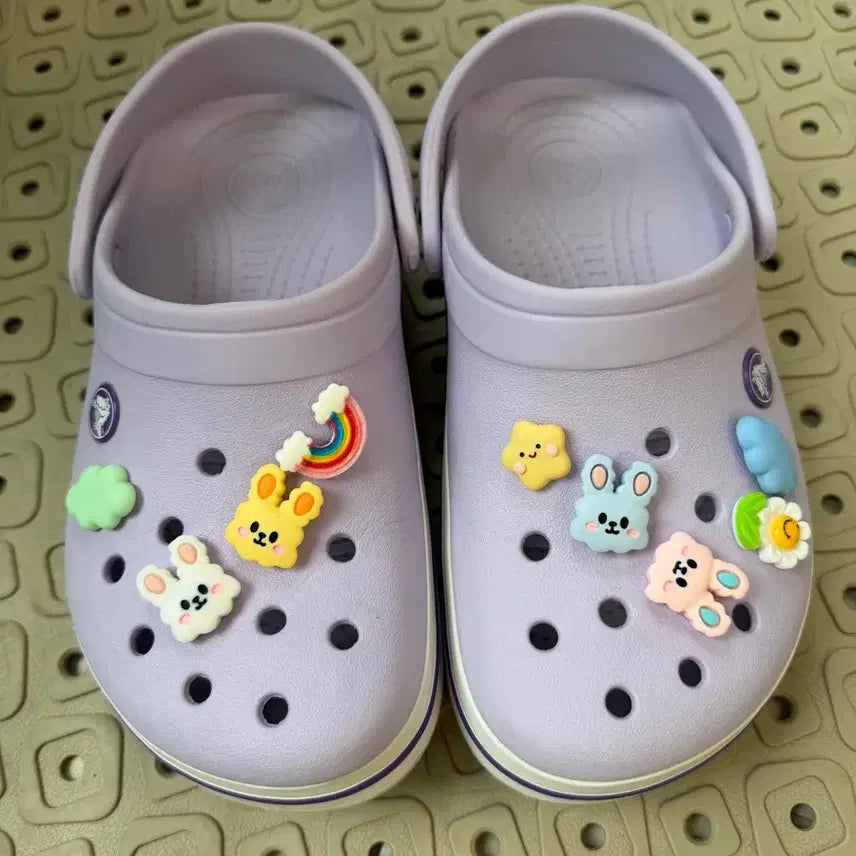 [BUNJANG] Crocs Lavender J4 (230mm) with Jibbitz / 크록스 라벤더 J4(230) 지비츠 포함