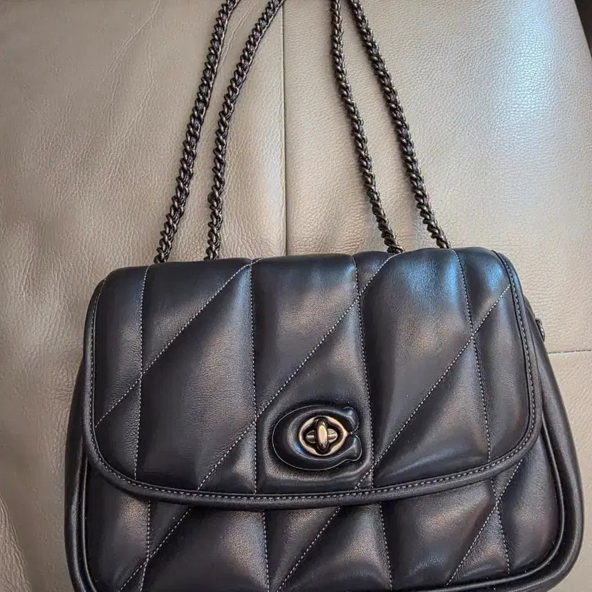 [BUNJANG] Coach Quilted Shoulder Bag / 코치 퀼팅 가방