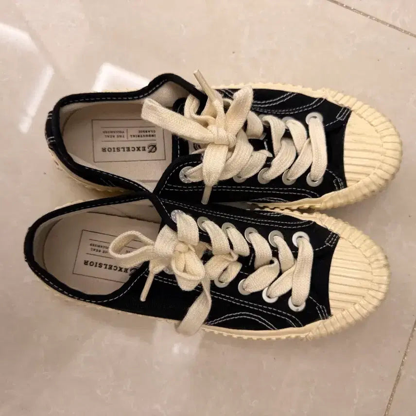 [BUNJANG] Excelsior Bolt Low Sneakers Black 230mm / 엑셀시오르 볼트 로우 블랙 스니커즈 230mm