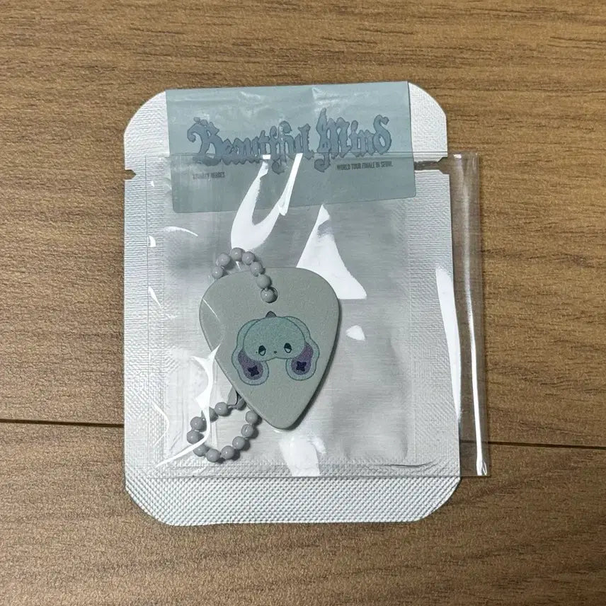 [BUNJANG] Xdinary Heroes Viewty Concert Encore MD Junhan Pik Keychain / 엑스디너리히어로즈 엑디즈 뷰마콘 앙콘 엠디 피크 키링 준한 툐넨