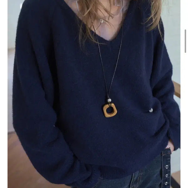 [BUNJANG] HAINT V-Neck Navy Knit / 헤인트 브이넥 네이비 니트 ( haint)