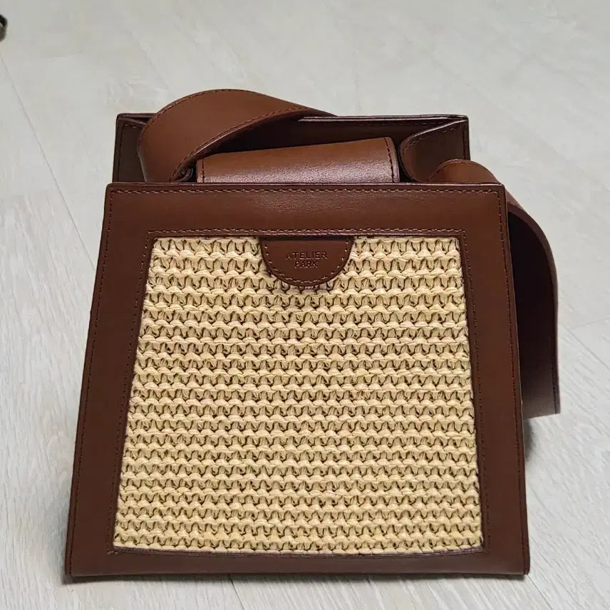 [BUNJANG] Atelier Park Rattan Bag / 아뜰리에 파크 라탄 가방