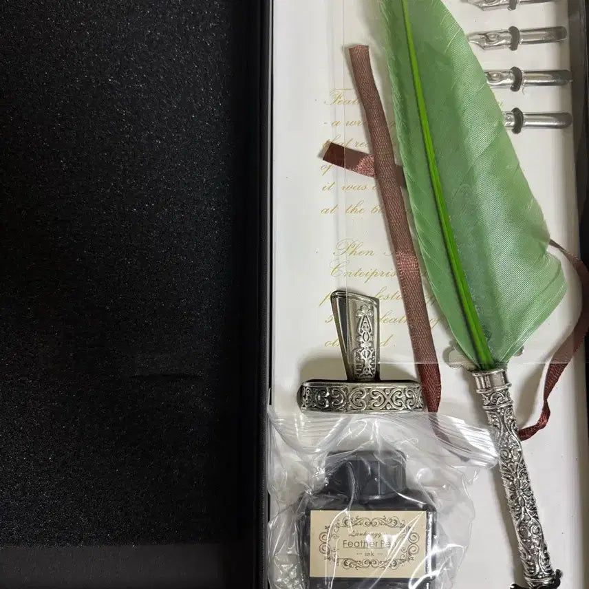 [BUNJANG] Feather Quill Pen Set with Ink / 깃펜 깃털 펜 만년필 세트 (잉크 포함) 새상품