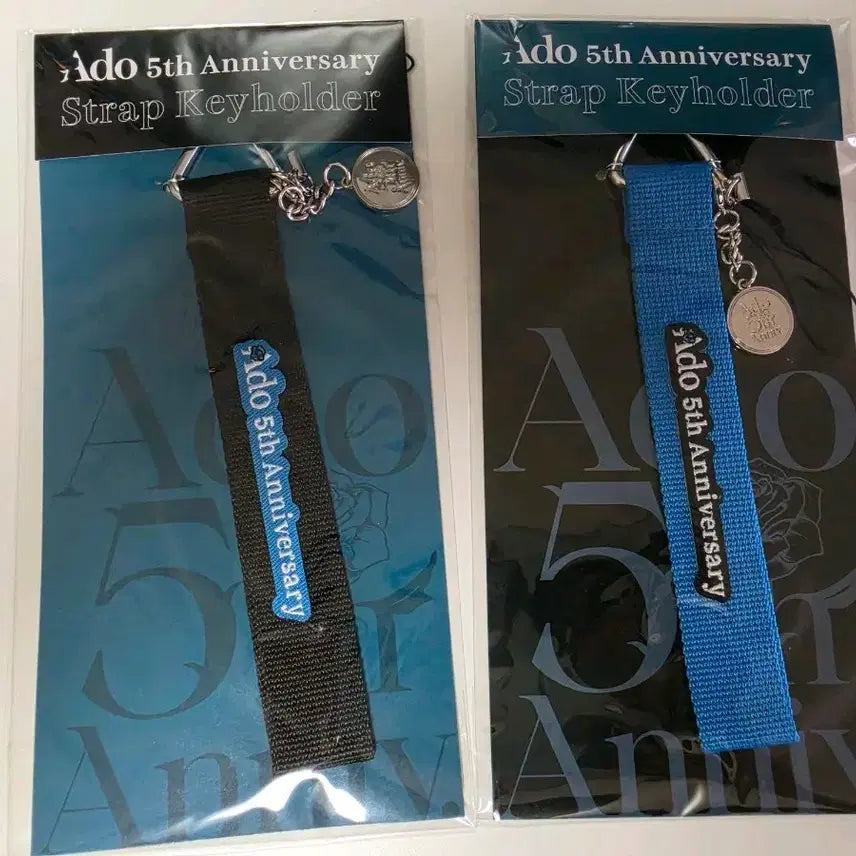 [BUNJANG] Ado 5th Anniversary Strap Keychain Black/Blue / Ado 5주년 스트랩 키홀더 블랙/블루