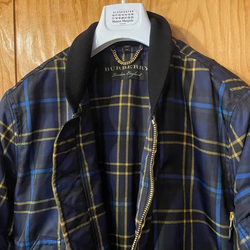 [BUNJANG] Burberry Gold Check Bomber Jacket / 버버리 금장 체크 봄버 자켓 판매 합니다
