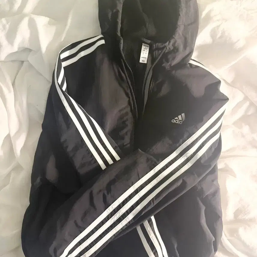 [BUNJANG] Adidas Windbreaker Jacket / 아디다스 바람막이(배송비포함!!)