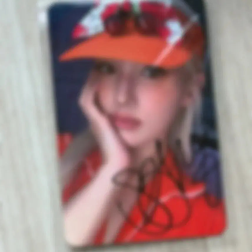 [BUNJANG] Jeon Somi Autographed Polaroid / 전소미 친필 폴라