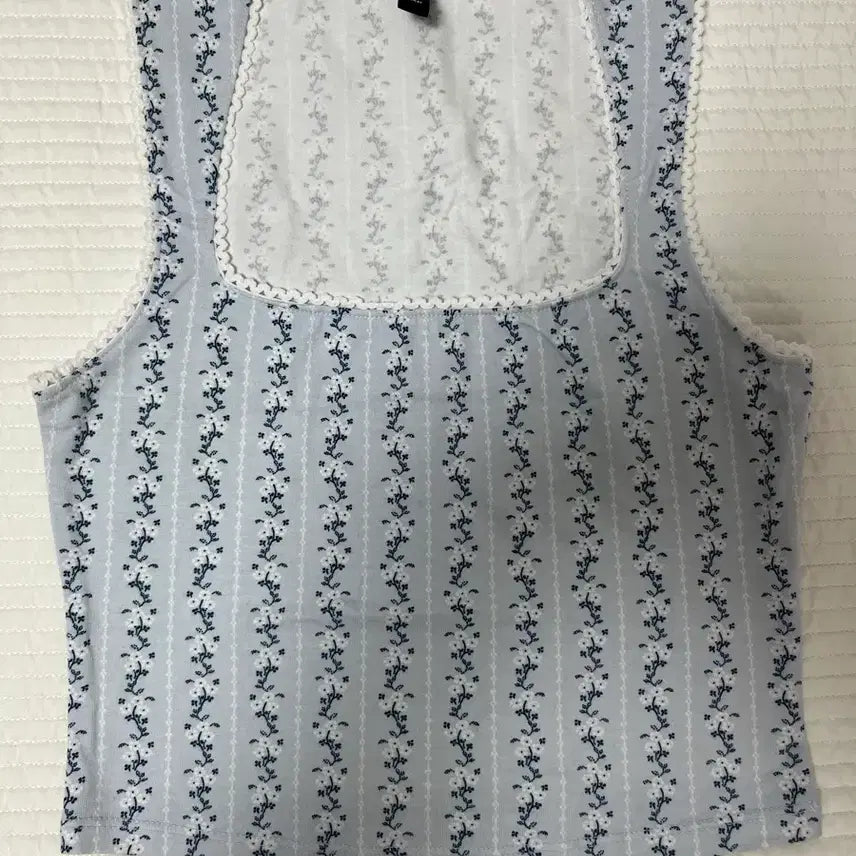 [BUNJANG] H&M Sky Blue Floral Tank Top XS / H&M 하늘색 플라워 나시 xs(44/55)