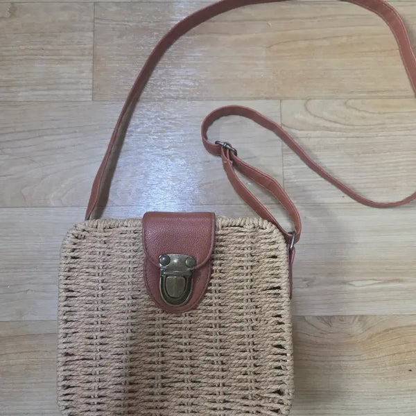 [BUNJANG] Rattan Crossbody Bag Brown / 라탄 크로스백 브라운