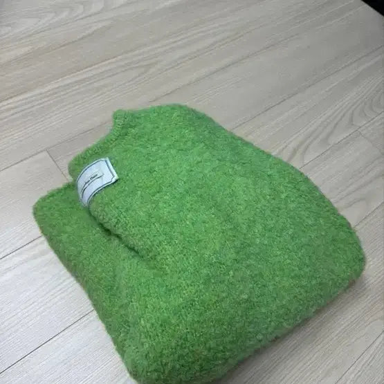 [BUNJANG] Overdue Flare Fury Wool Knit / 오버듀플레어 퓨리 울 니트
