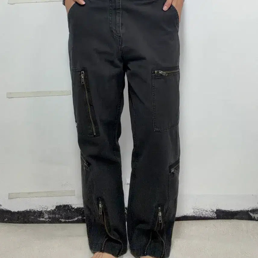 [BUNJANG] thisisneverthat Zipper Detail Utility Pocket Pants Black / 디스이즈네버댓 지퍼 디테일 유틸리티 포켓 팬츠 블랙