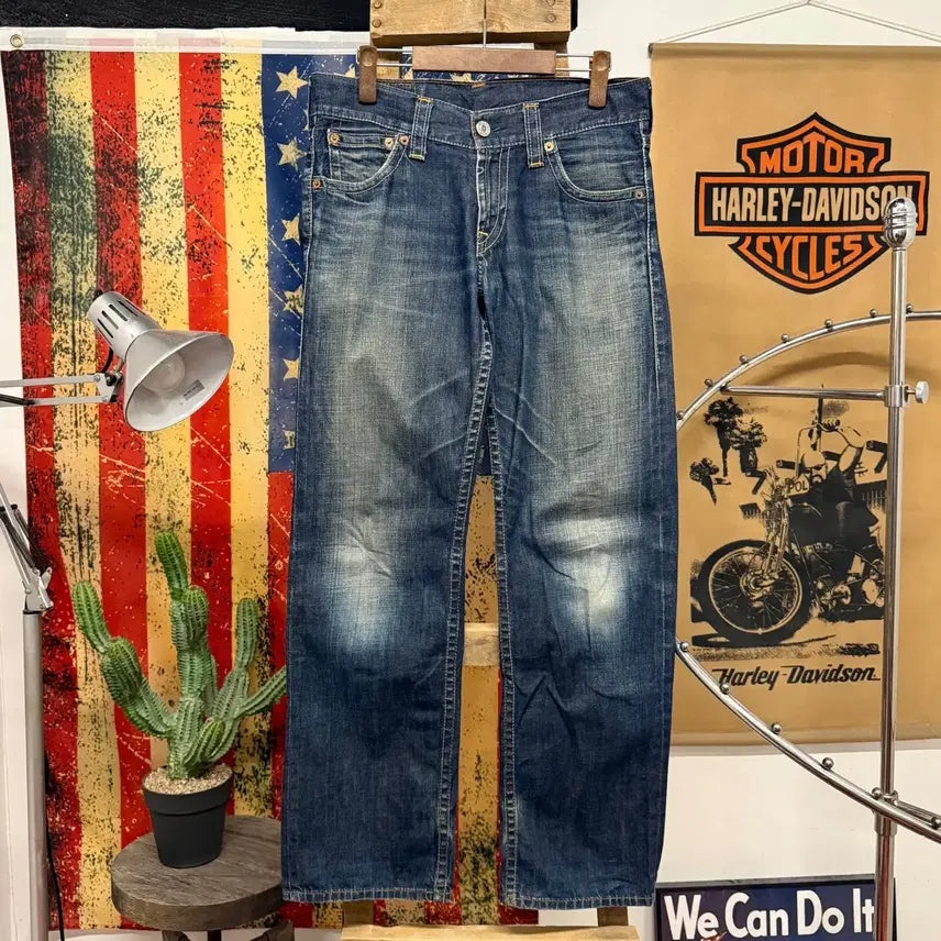 [BUNJANG] Levi's 503 Western Straight Fit Cat Brush Denim Pants / 리바이스 503 웨스턴 스트레이트 핏 캣 브러쉬 워싱 데님팬츠 N2329