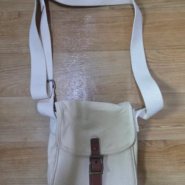 [BUNJANG] Brady Bag Style Canvas Crossbody Bag / 브레디백 스타일 캔버스 크로스백
