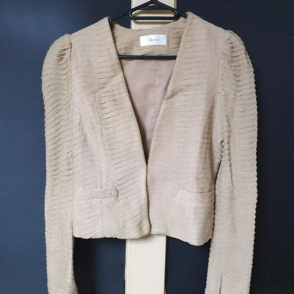 [BUNJANG] Roem Wave Notched Lapel Cardigan Jacket Beige / 진짜만원 로엠 물결노카라 가디건 55 자켓 베이지