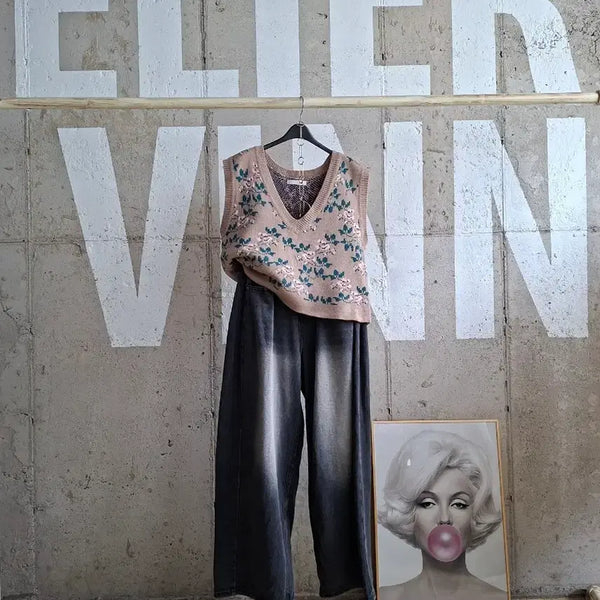 [BUNJANG] Floral Pattern Cropped Knit Vest / 행사9)꽃무늬 패턴 크롭 니트베스트