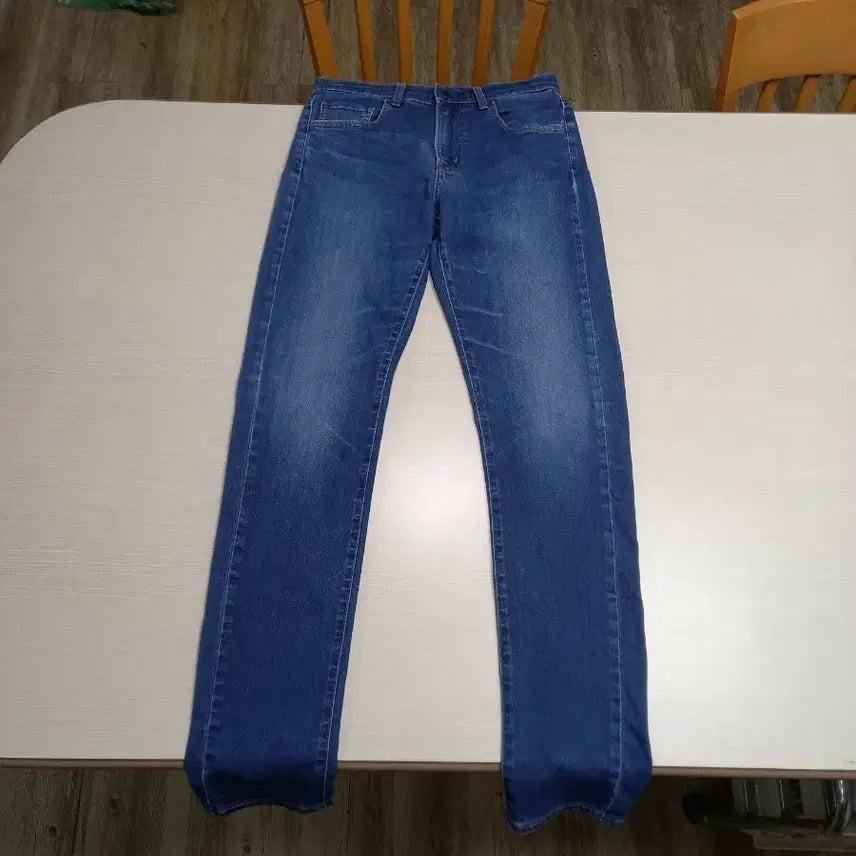 [BUNJANG] Uniqlo Washed Stretch Slim Straight Jeans (Size 28) / 28 유니끌로 봄여름용 워싱 스판 슬림일자진 28-979