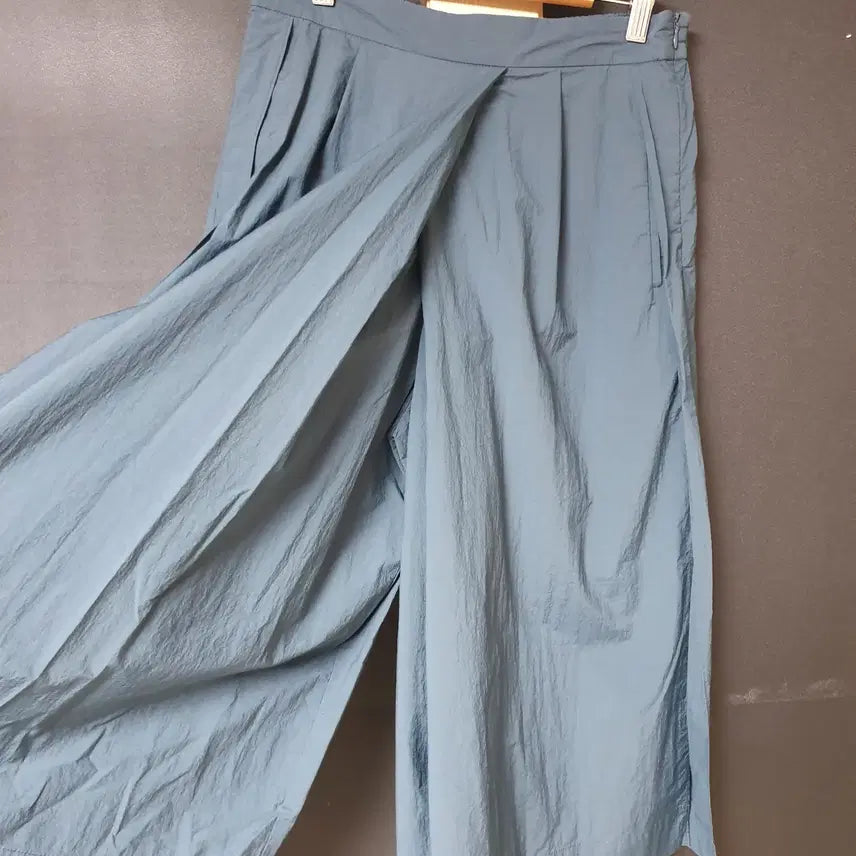 [BUNJANG] EnC Lightweight Crinkled Skirt Pants (Teal, Size 66) / 진짜만원 EnC 얇은바스락 치마바지 66 청록