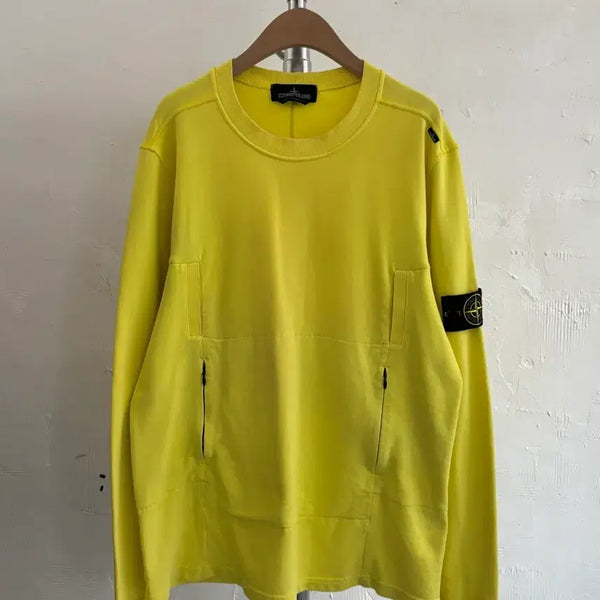 [BUNJANG] Stone Island Shadow Project Wappen Neon Yellow Sweatshirt / Stone-Island 스톤 아일랜드 쉐도우 프로젝트 와펜 네온 옐로우 맨투맨