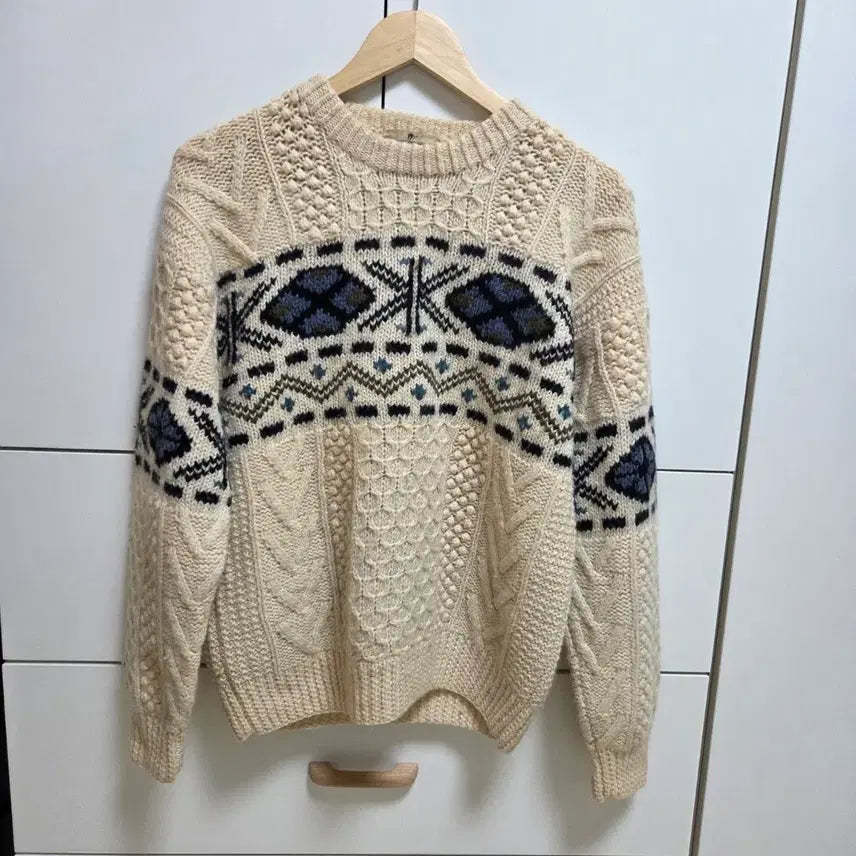 [BUNJANG] Ivory Knit Sweater - Size M / 아이보리 니트 M