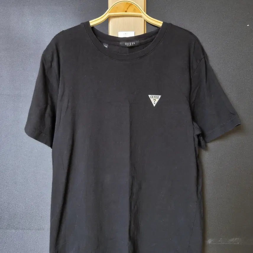 [BUNJANG] Guess L Size Cotton Black Triangular Logo T-Shirt / 진짜만원 게스 L 삼각로고 면 반팔티 블랙