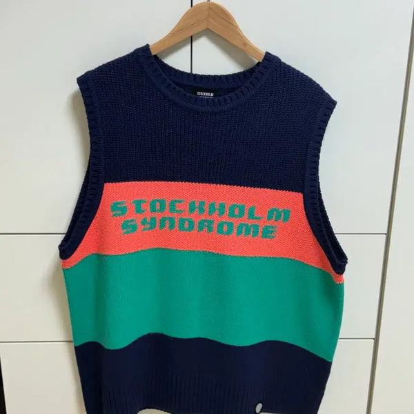 [BUNJANG] Stockholm Syndrome Knit Vest Navy / 스톡홀름신드롬 니트조끼 베스트 네이비