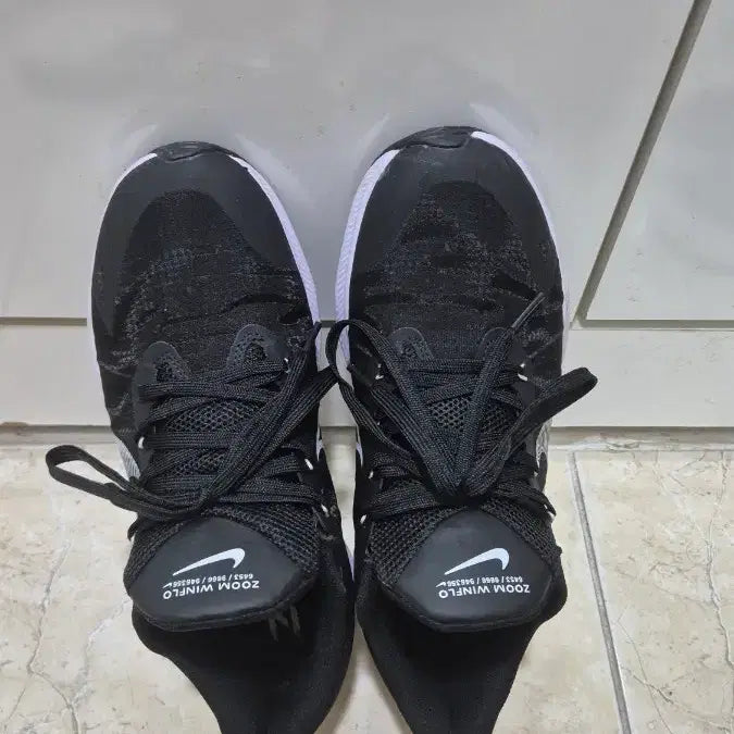 [BUNJANG] Nike Zoom Winflo Black Running Shoes / 나이키 줌 윈플로 검정색 운동화