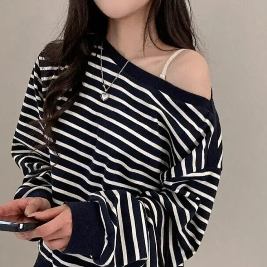 [BUNJANG] Navy Stripe Ribbed Crewneck Sweatshirt / 네이비 스트라이프 입술넥 맨투맨