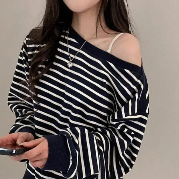 [BUNJANG] Navy Stripe Ribbed Crewneck Sweatshirt / 네이비 스트라이프 입술넥 맨투맨