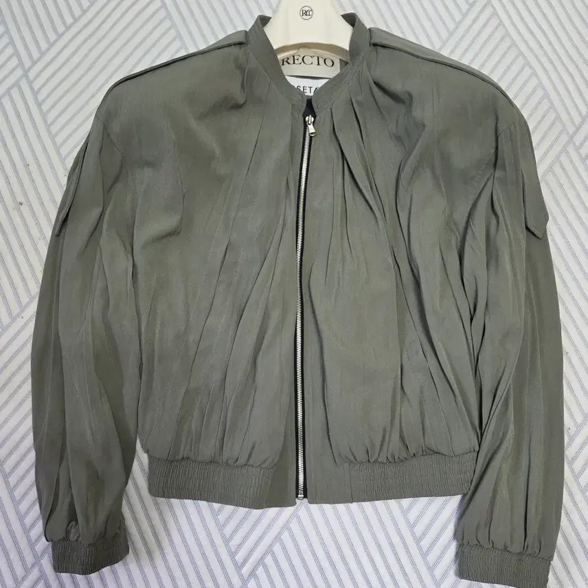 [BUNJANG] Recto 80s Tuck Detail Disco Bomber Jacket Dark Khaki / 렉토 80s 턱 디테일 디스코 봄버 자켓 다크 카키 S