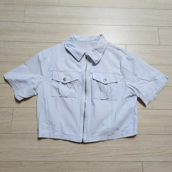 [BUNJANG] Sky Blue Collar Crop Short Sleeve Zip-Up / 하늘색 카라 크롭 반팔집업